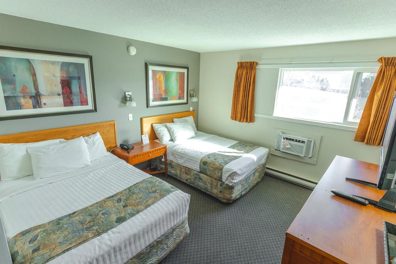 Canadas Best Value Inn Kelowna Exterior photo