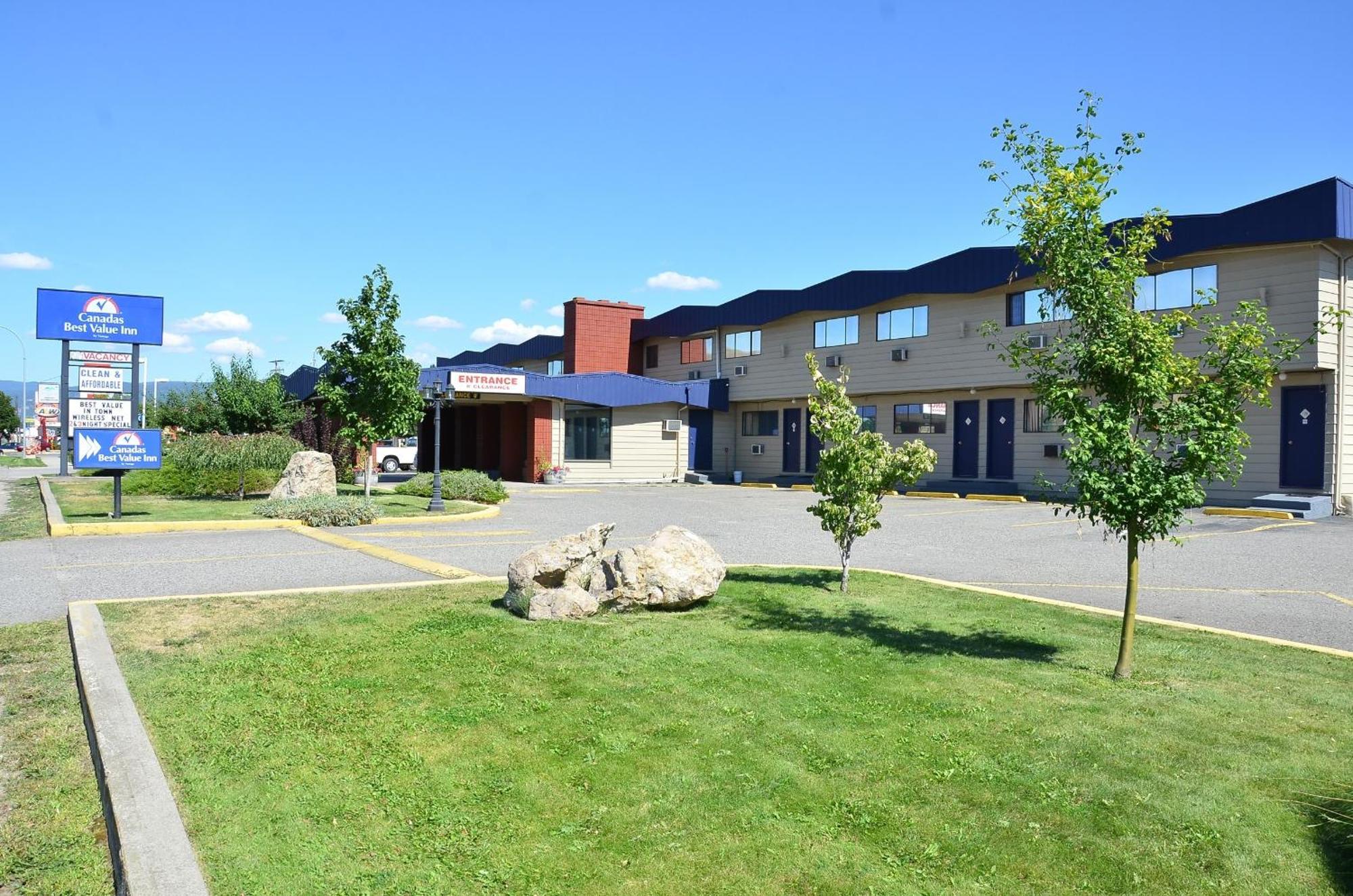 Canadas Best Value Inn Kelowna Exterior photo